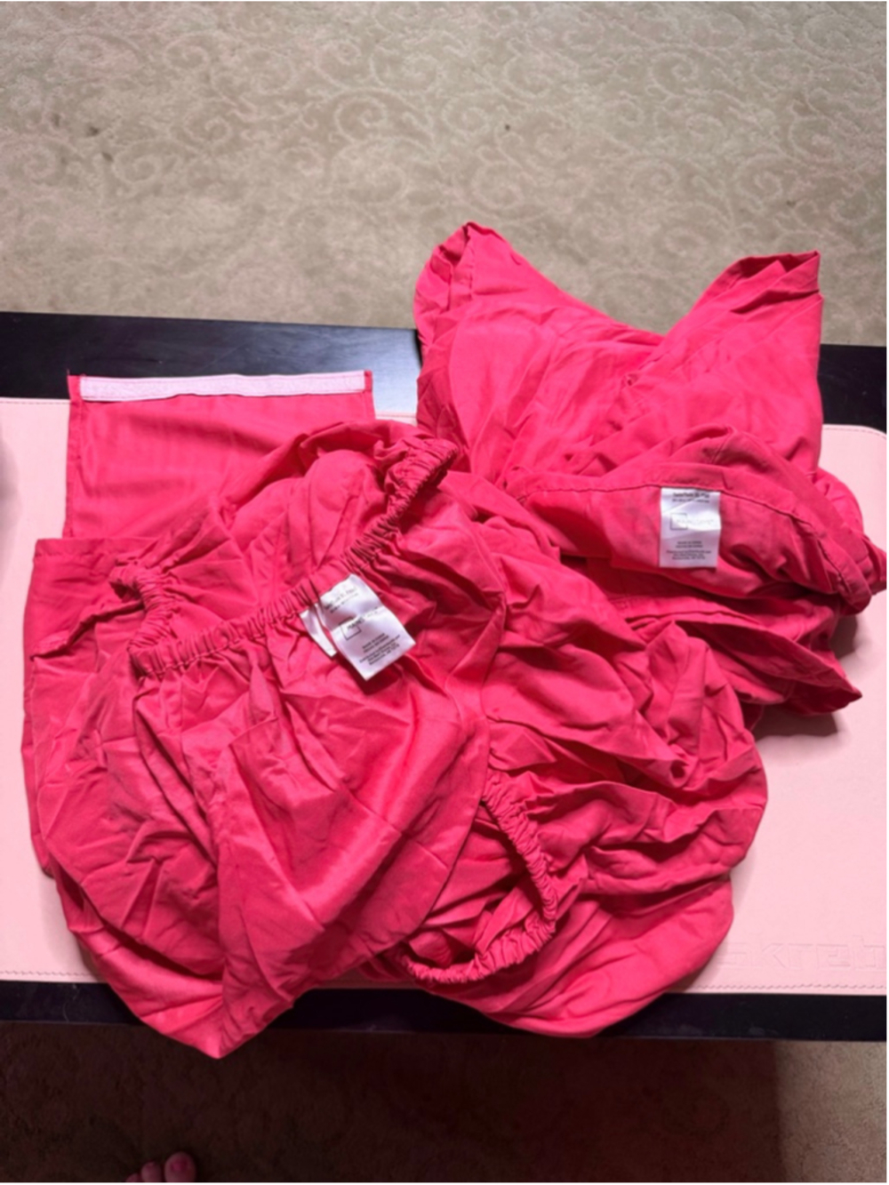 Like New Mainstays Twin XL Pink Microfiber Sheet Set 1 Flat, 1 Fitted, 1 Case, 1